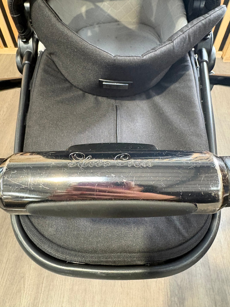 PRE LOVED Silver Cross Wave Double Travel System - Onyx