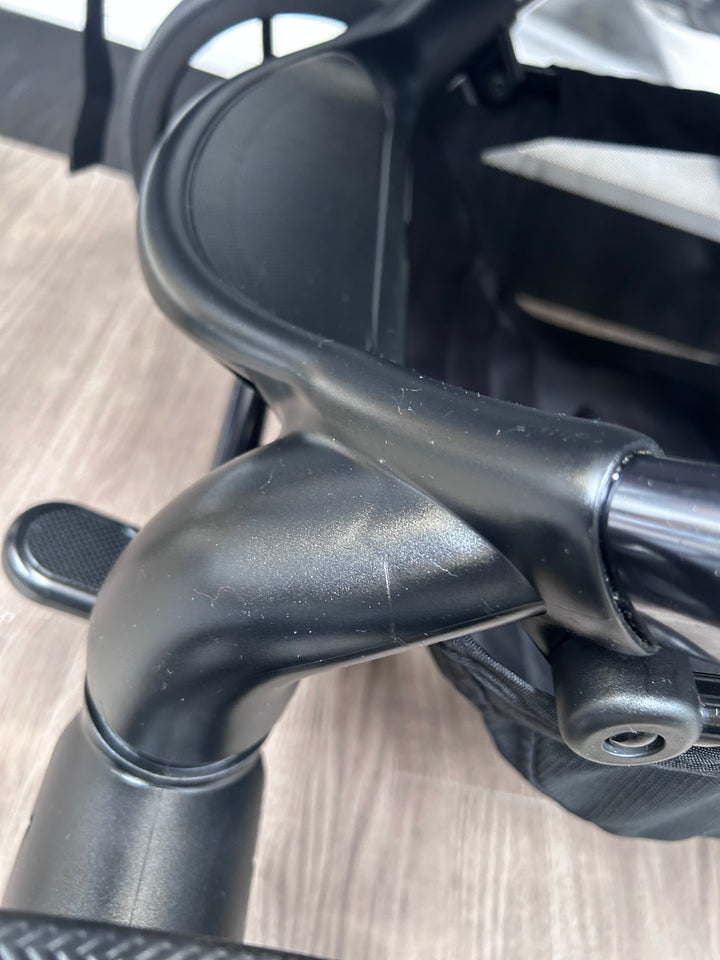 PRE LOVED iCandy Peach 7 Pushchair Bundle - Light Grey