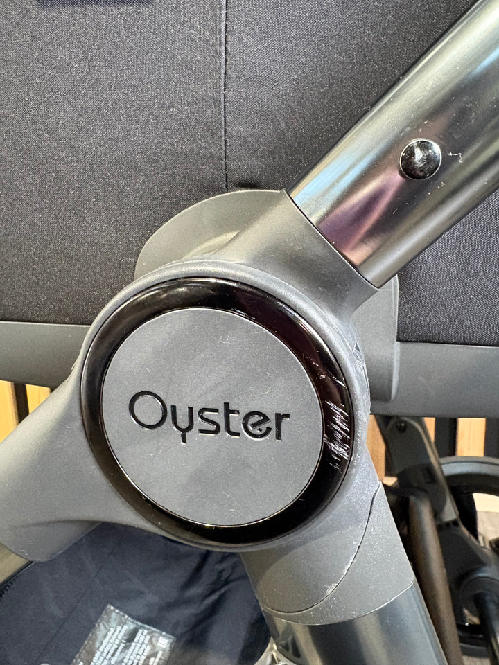 PRE LOVED Babystyle Oyster3 Travel System - Spearmint