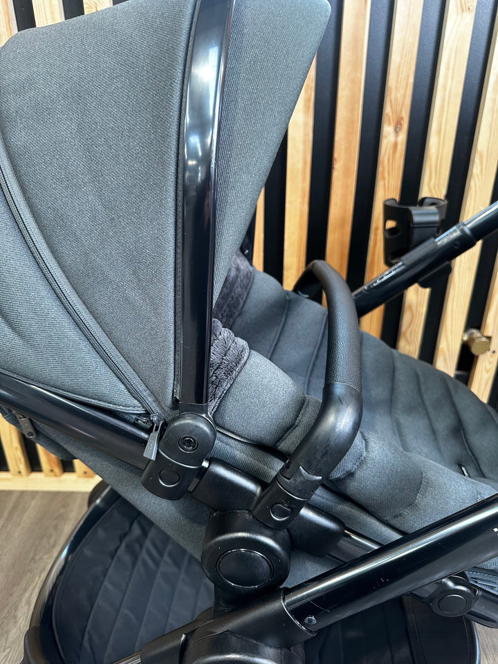PRE - LOVED ICandy Peach 7 Dark Grey