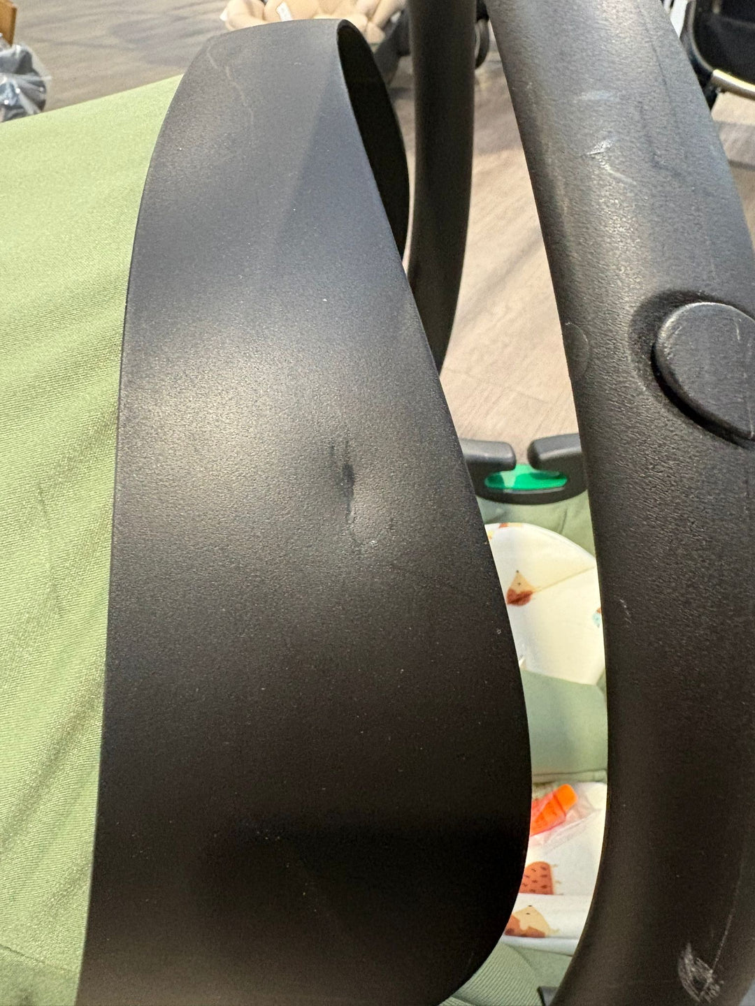 EX DISPLAY Cosatto Tote Car Seat - Hoglet