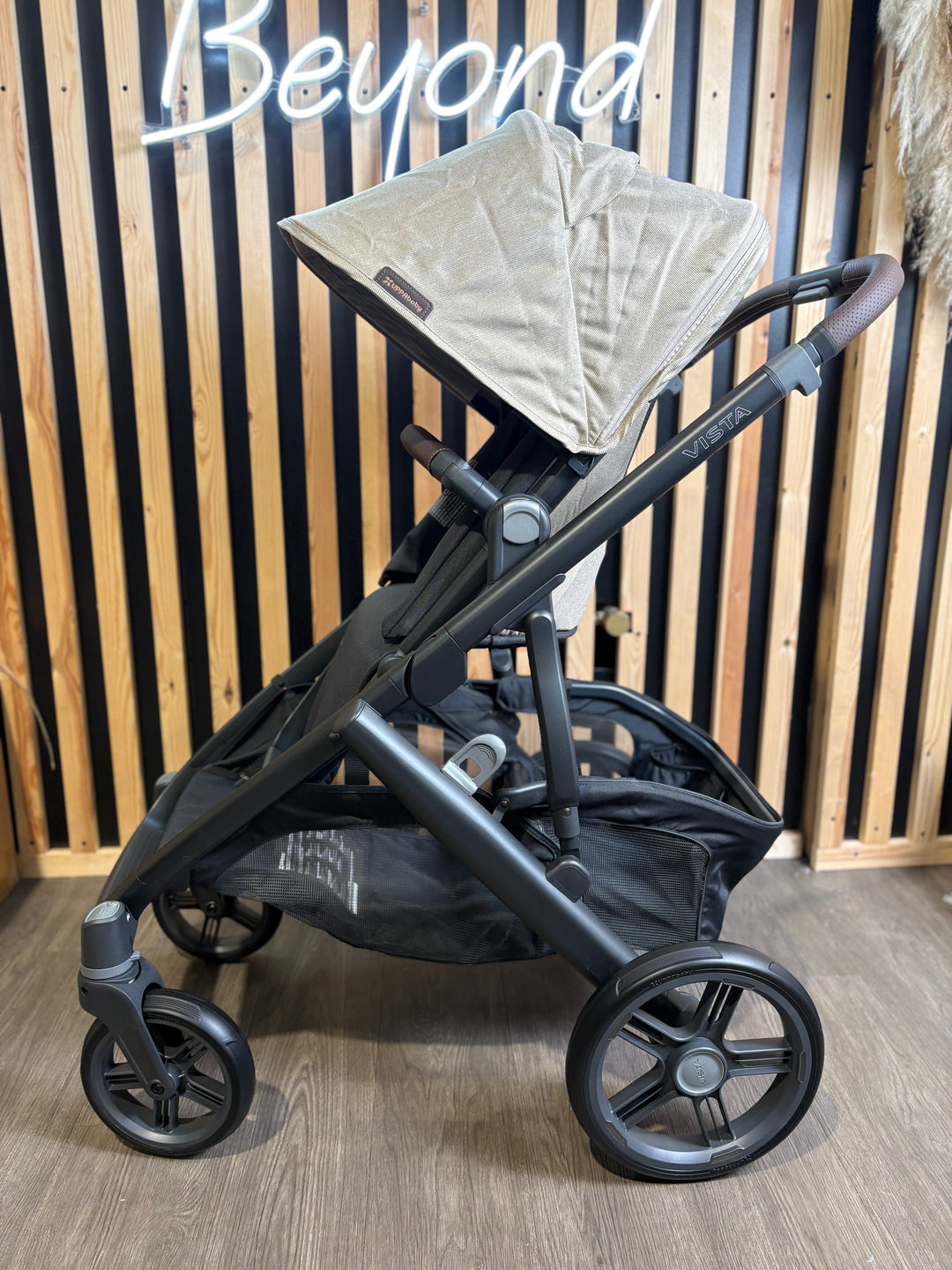 OPEN BOX UPPAbaby Vista V3 3in1 Travel System - Liam/Jake