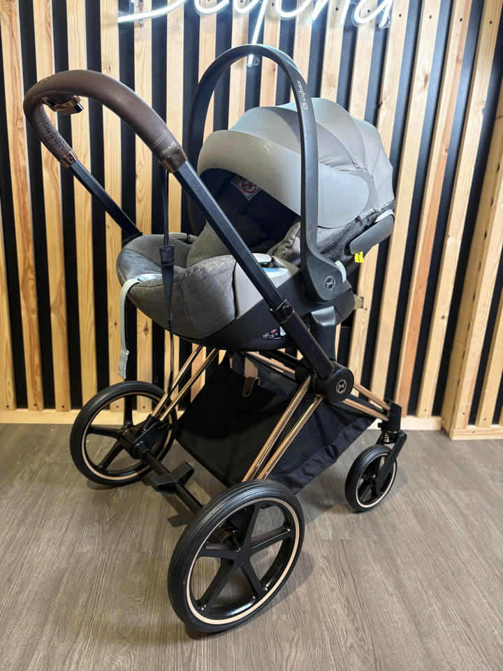PRE LOVED Cybex Priam Travel System - Manhattan Grey/Rose Gold Including Isofix 360 Base