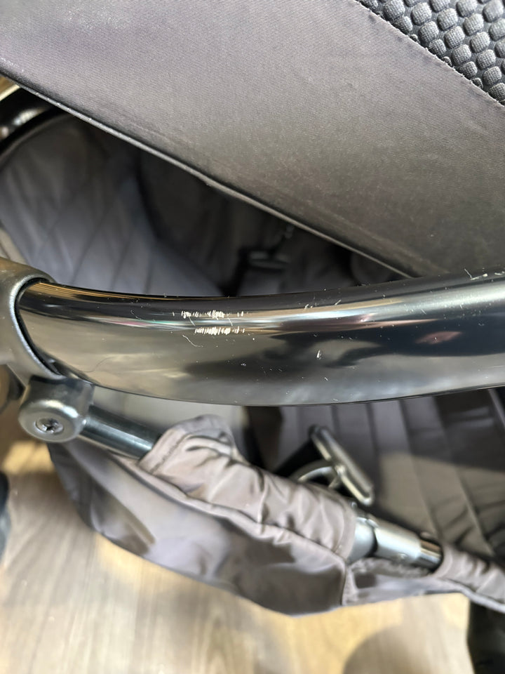 PRE LOVED iCandy Peach 6 Travel System - Cerium