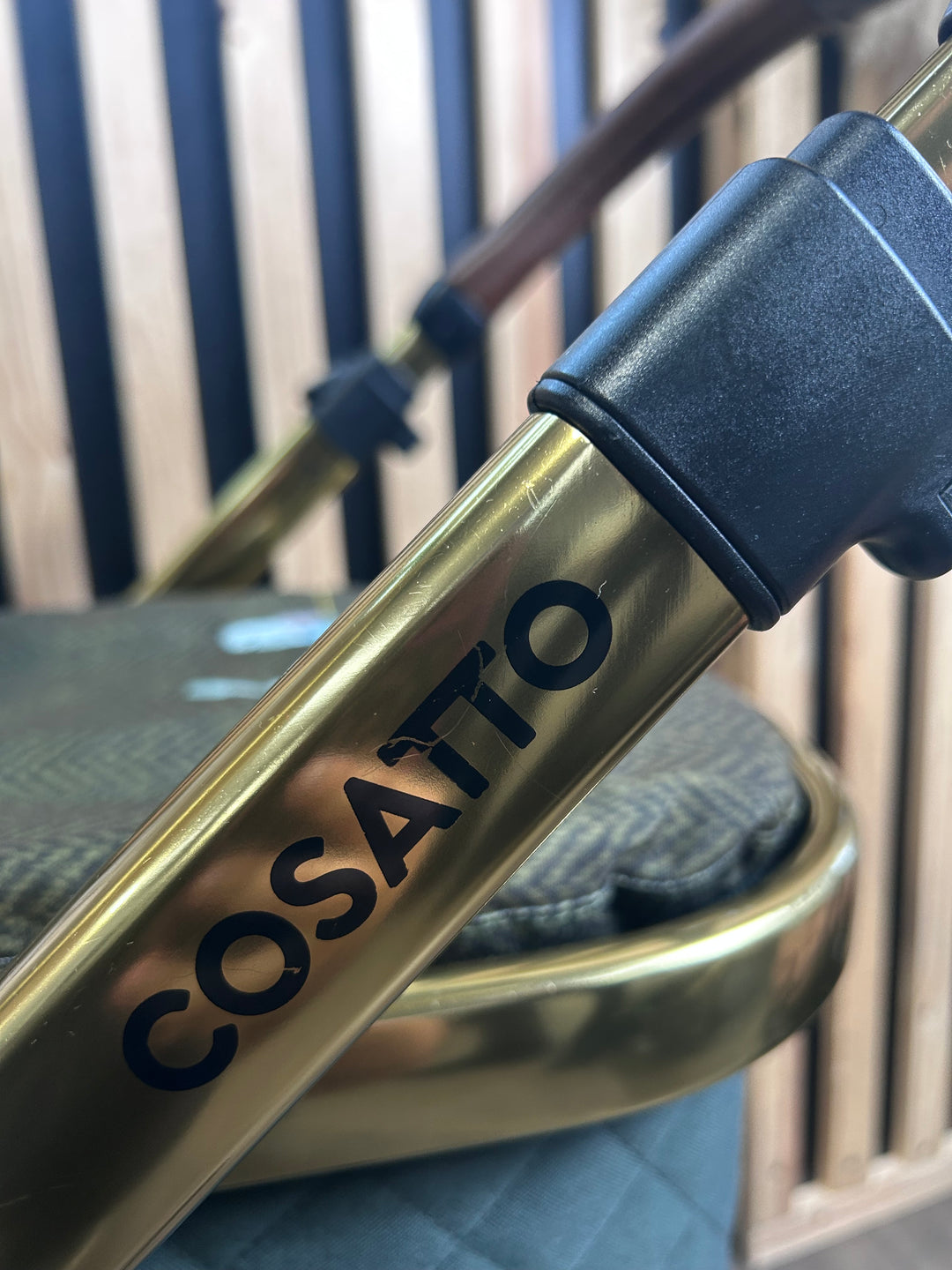 PRE LOVED Cosatto Wow 2 2in1 Travel System - Bureau