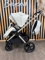 PRE LOVED Venicci Upline2 2-in-1 Travel System - Stone Beige