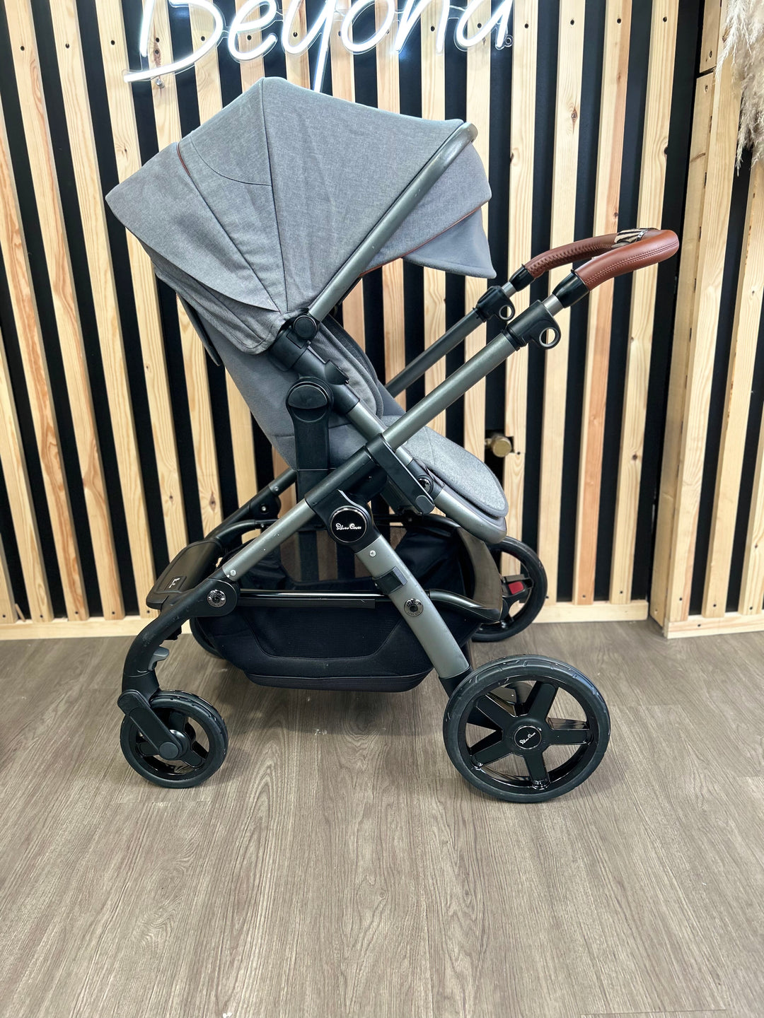 PRE LOVED Silver Cross Wave Pram + Pushchair - Zinc