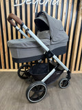 PRE LOVED Cybex Balios 2-in-1 Travel System - Manhattan Grey