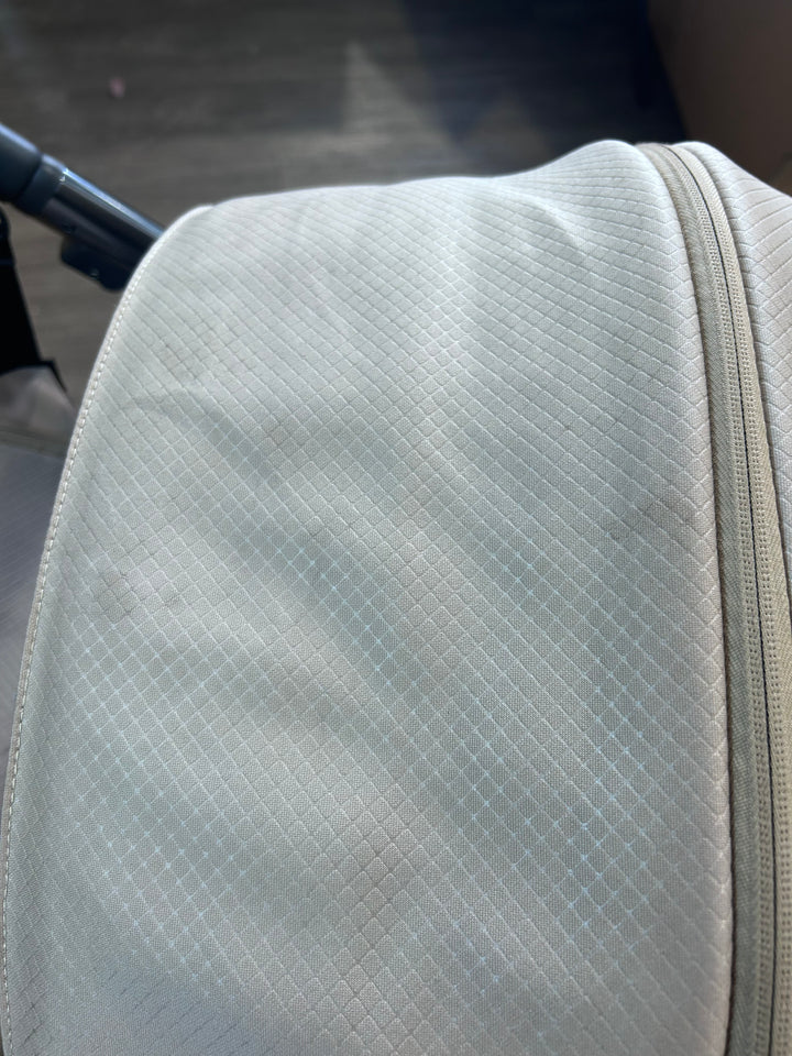 PRE LOVED Babystyle Oyster3 Travel System - Butterscotch