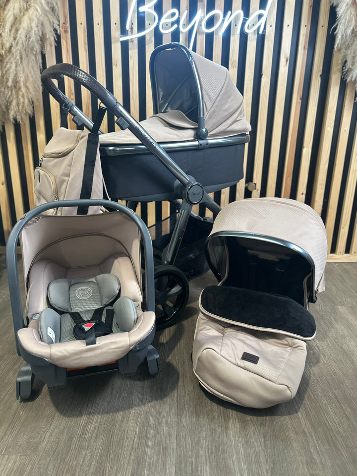 PRE LOVED Babystyle Oyster3 Travel System - Butterscotch