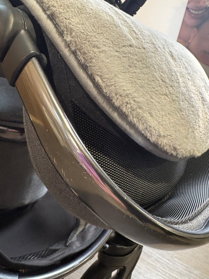 PRE LOVED egg2 Double Travel System - Quartz