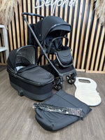 PRE LOVED Babystyle Oyster4 Travel System - Carbonite