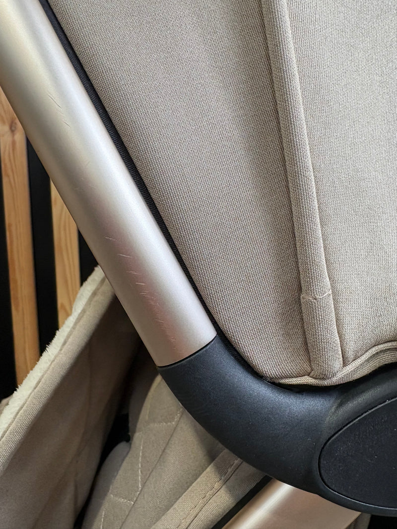 PRE LOVED eggZ Stroller + Accessories - Feather