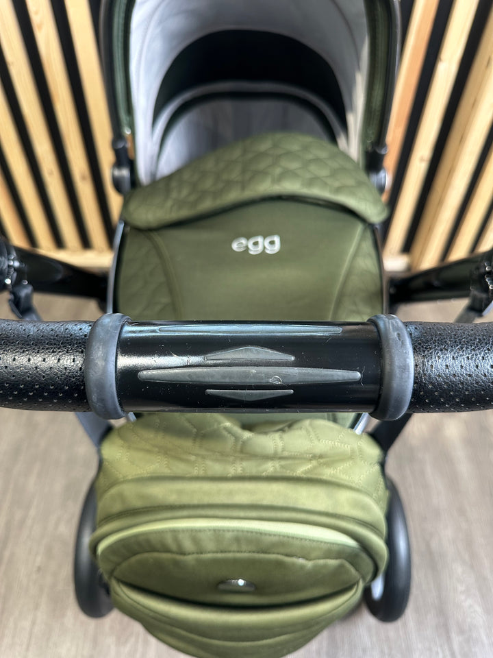 PRE LOVED egg2 Travel System - Olive