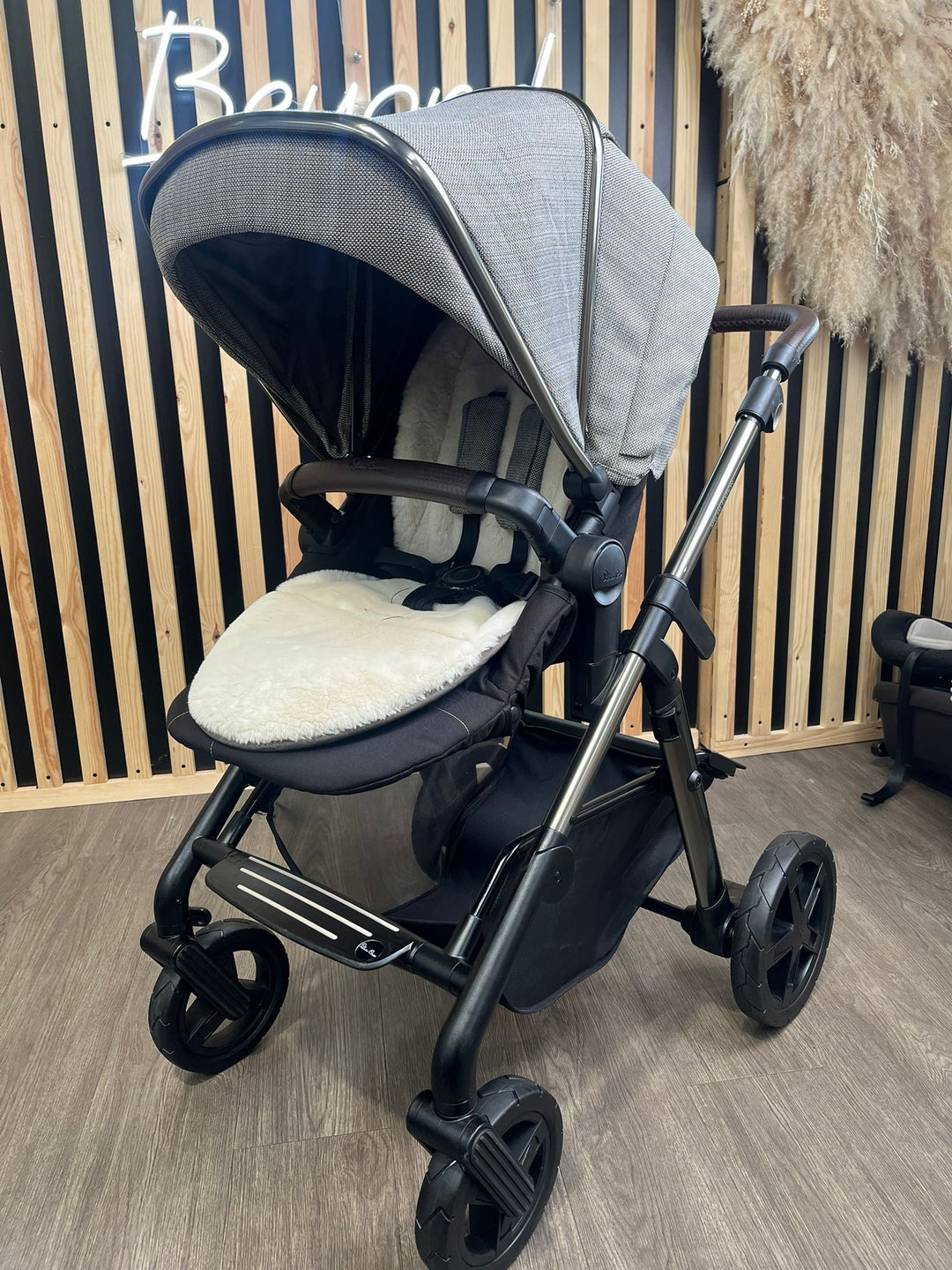 PRE LOVED Silver Cross Pioneer Special Edition Pram + Pushchair - Expedition