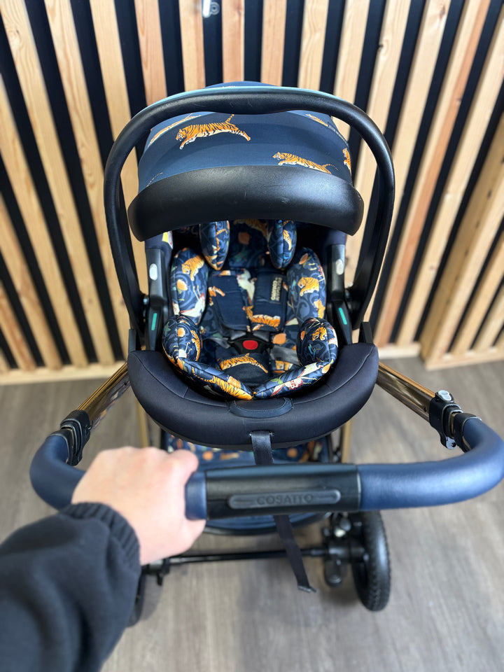 PRE LOVED Cosatto Wow Continental Travel System - On The Prowl