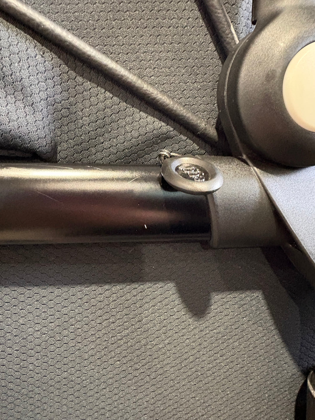 PRE LOVED egg2 Travel System - Just Black