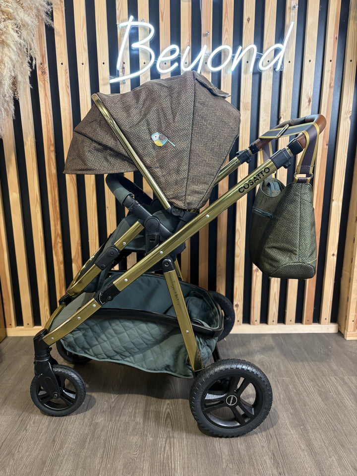 PRE LOVED Cosatto Wow Continental Travel System - Bureau
