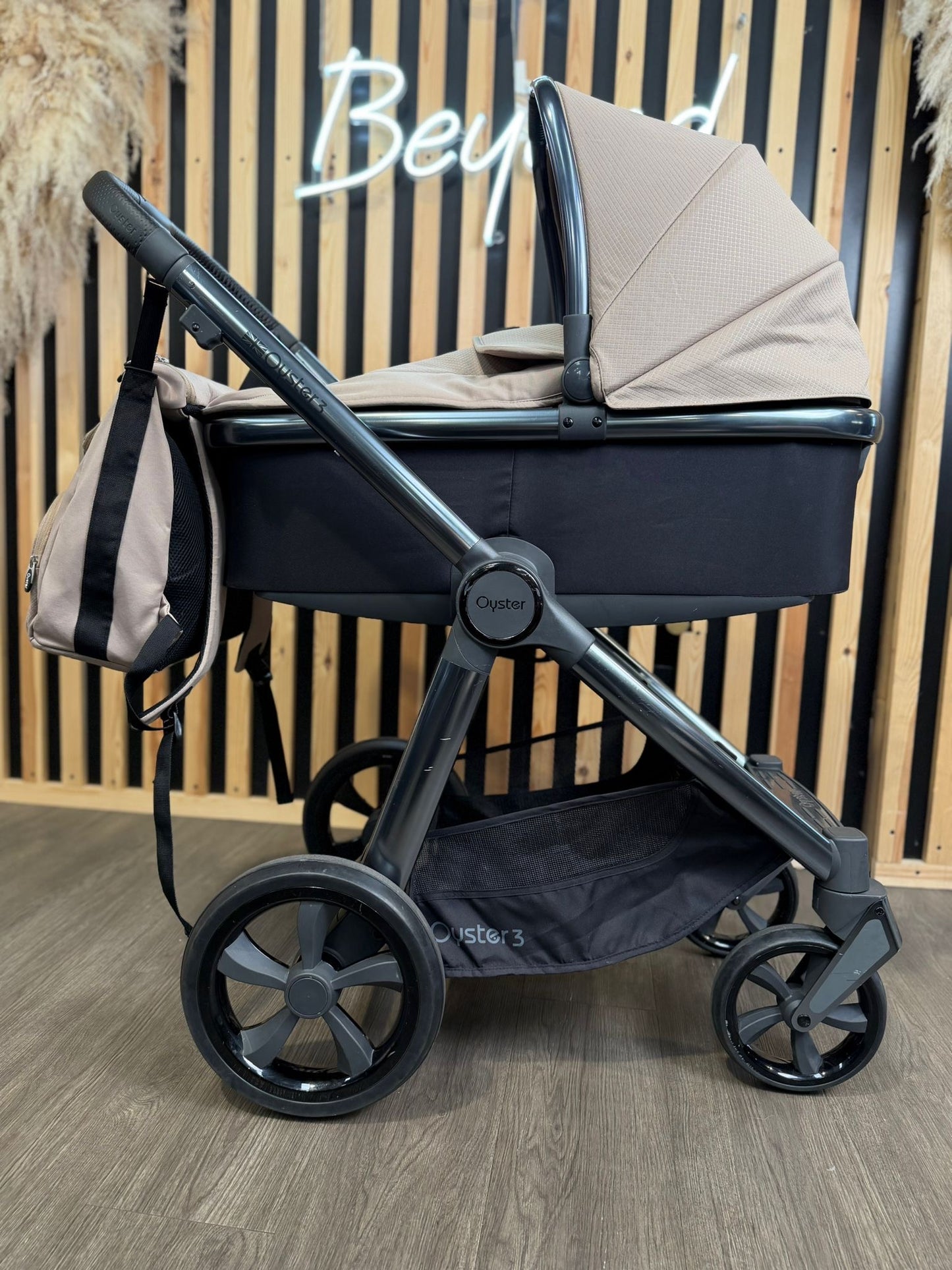 PRE LOVED Babystyle Oyster3 Travel System - Butterscotch