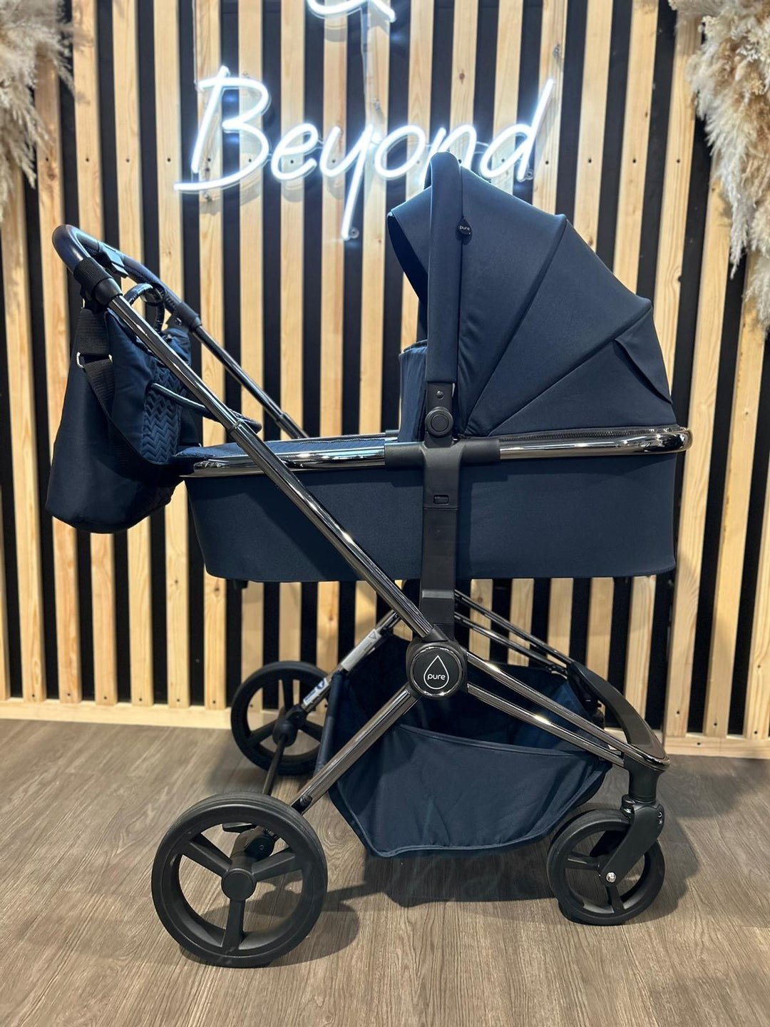 PRE LOVED Mee-go Pure 2 in 1 Pram & Pushchair - True Blue