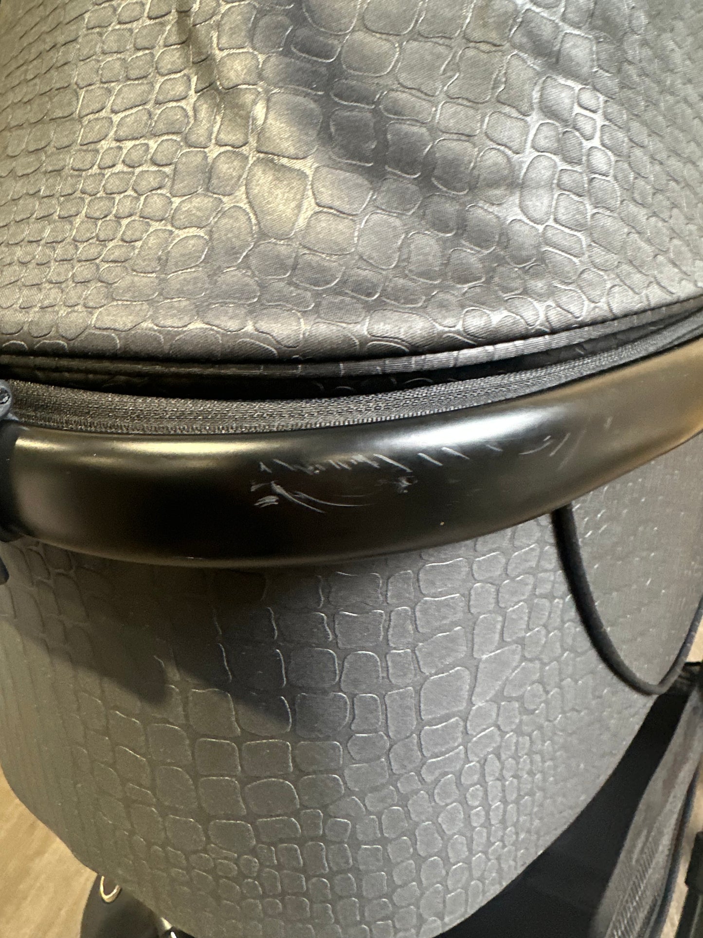 PRE LOVED egg2 Travel System - Jurassic Gold