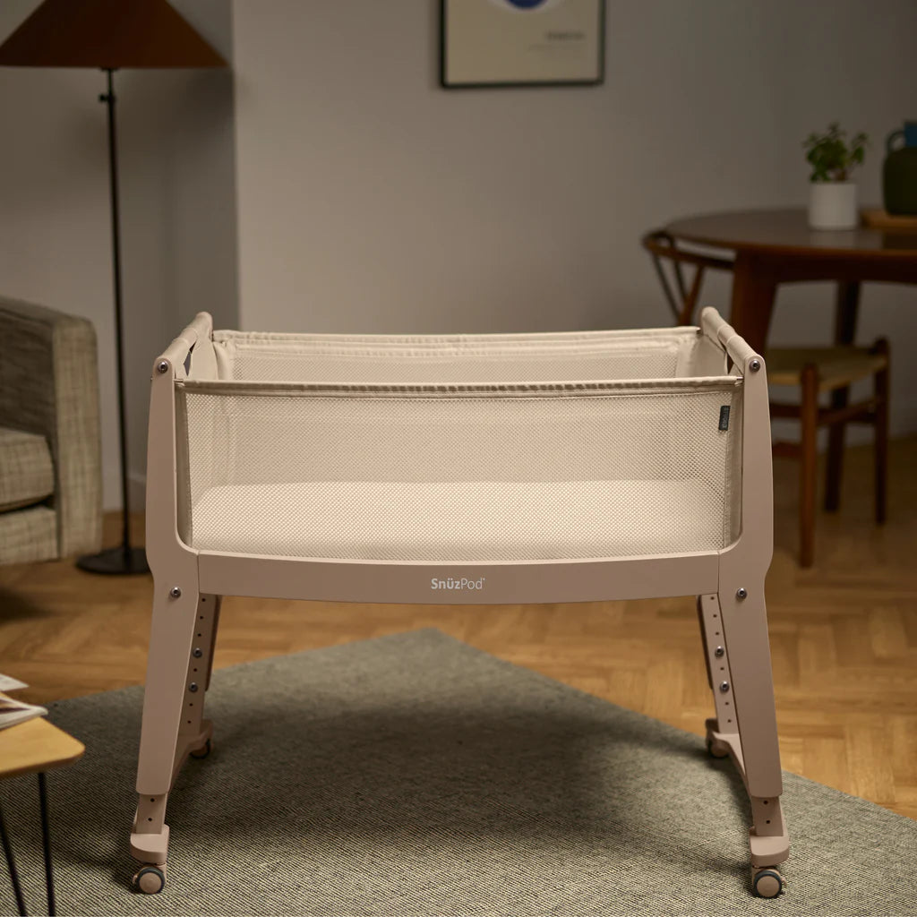 SnuzPod Studio Bedside Crib - Milan (Mocha)