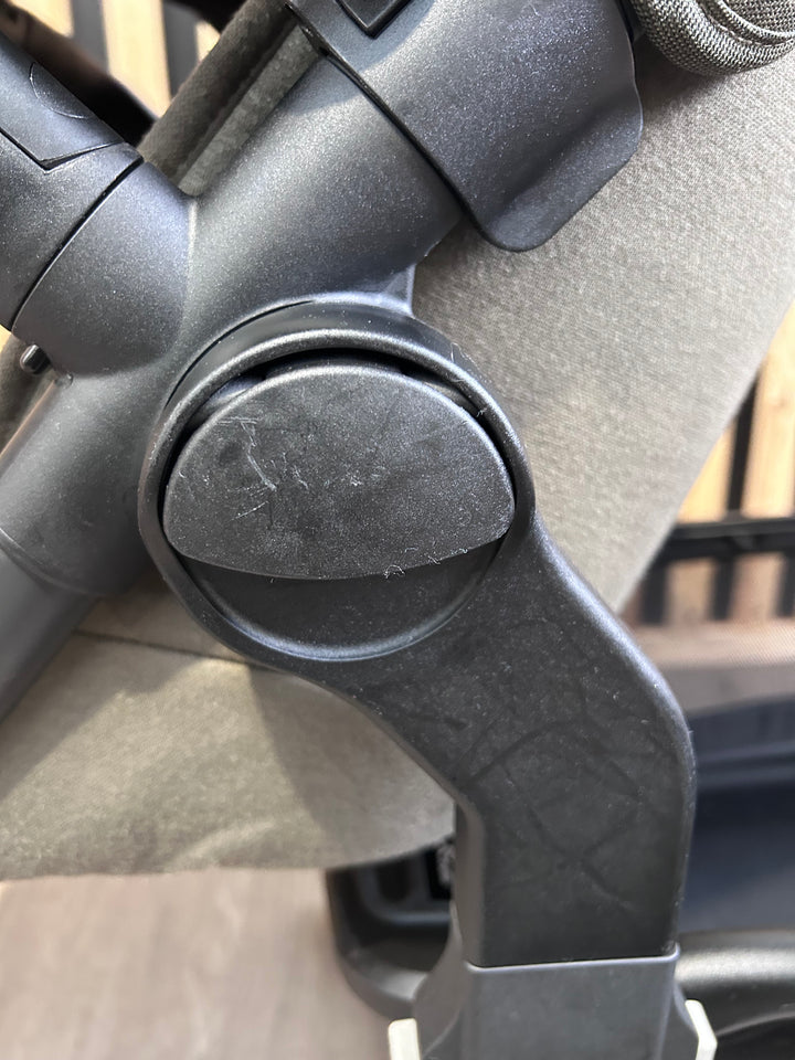 PRE LOVED Silver Cross Wave Twin Travel System - Cedar