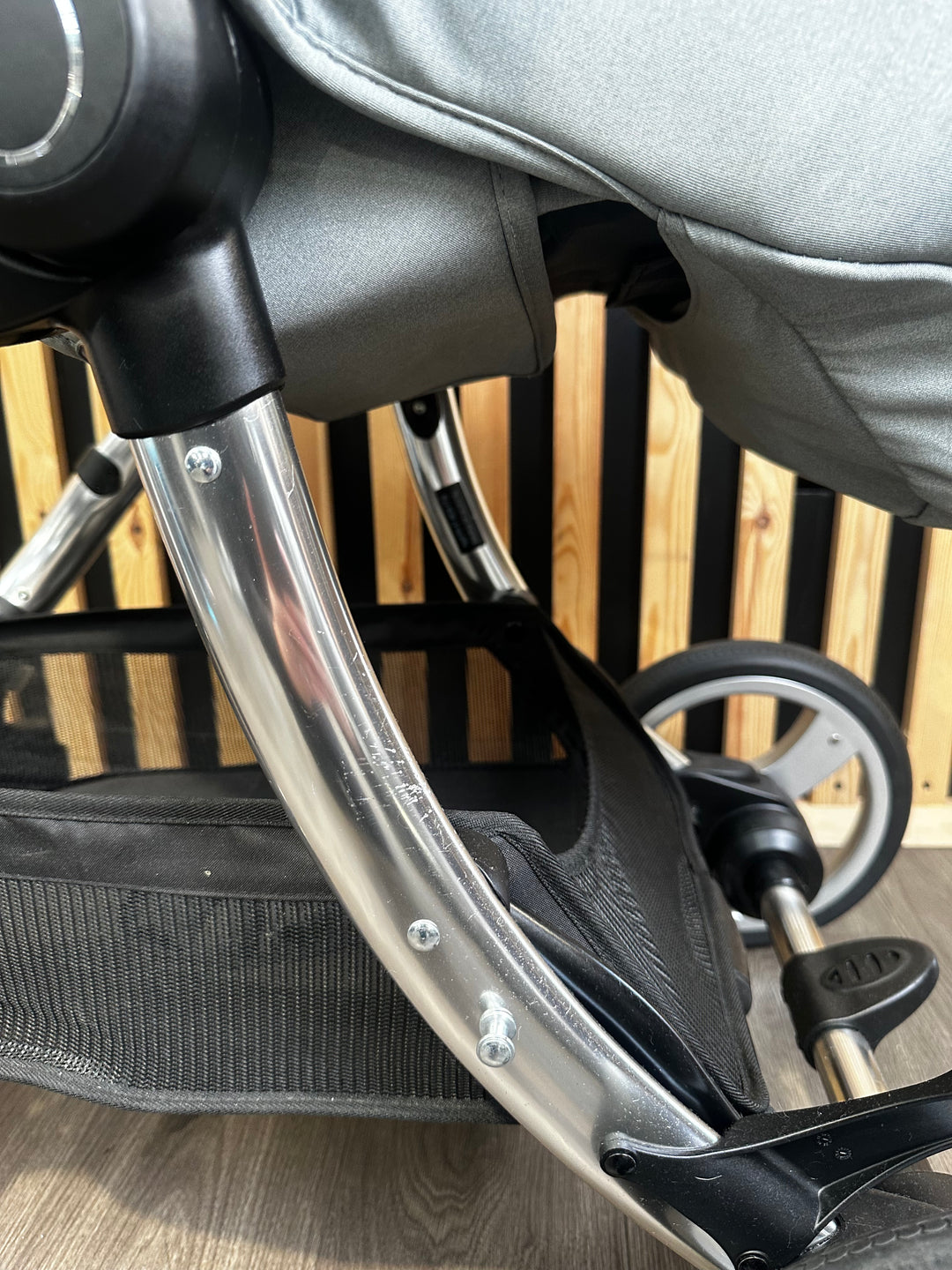 PRE - LOVED egg2 Monument Grey Travel system