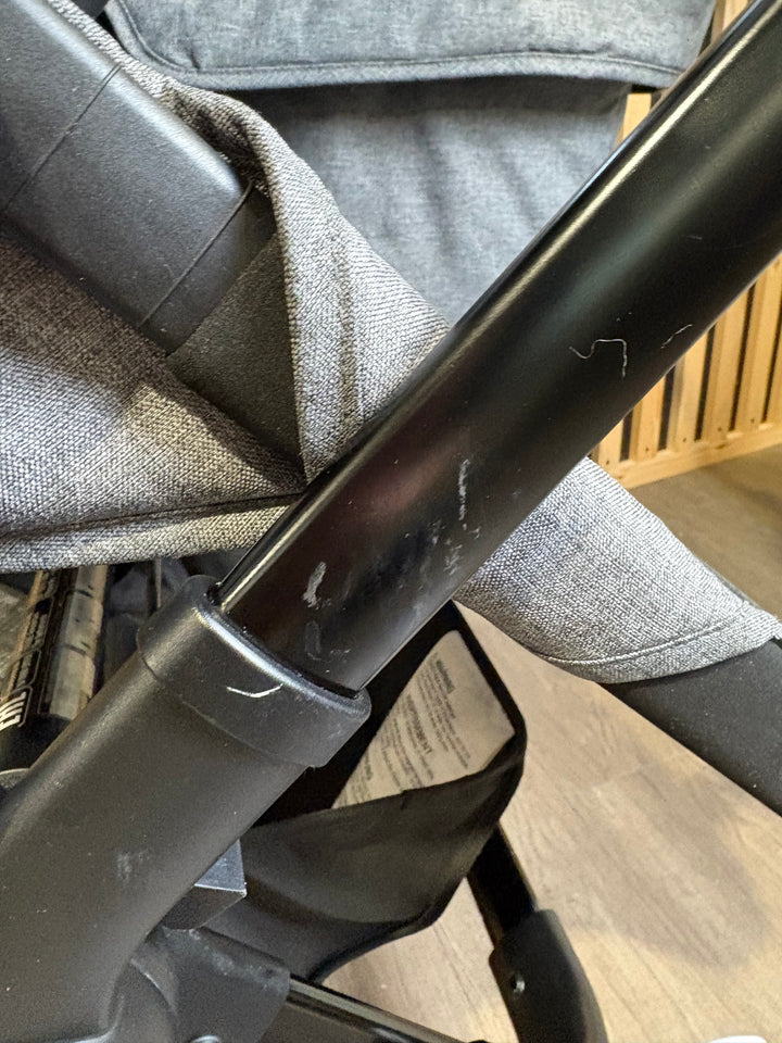 PRE LOVED Bugaboo Donkey5 Duo - Grey Melange