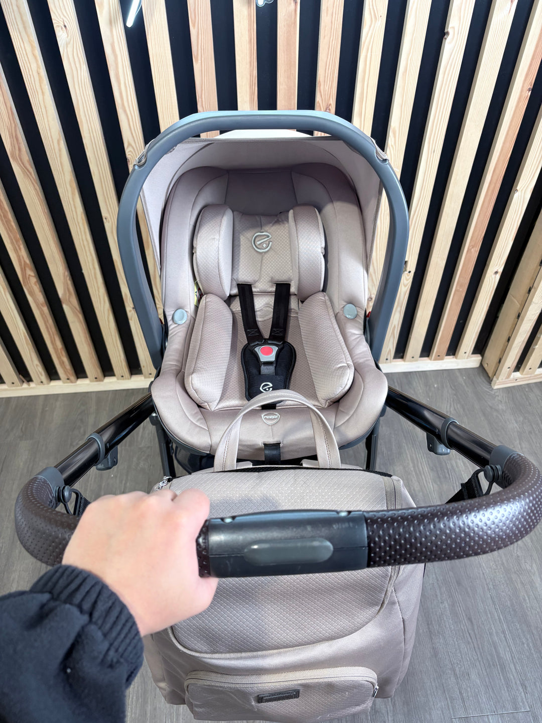 PRE LOVED Babystyle Oyster3 Travel System - Butterscotch