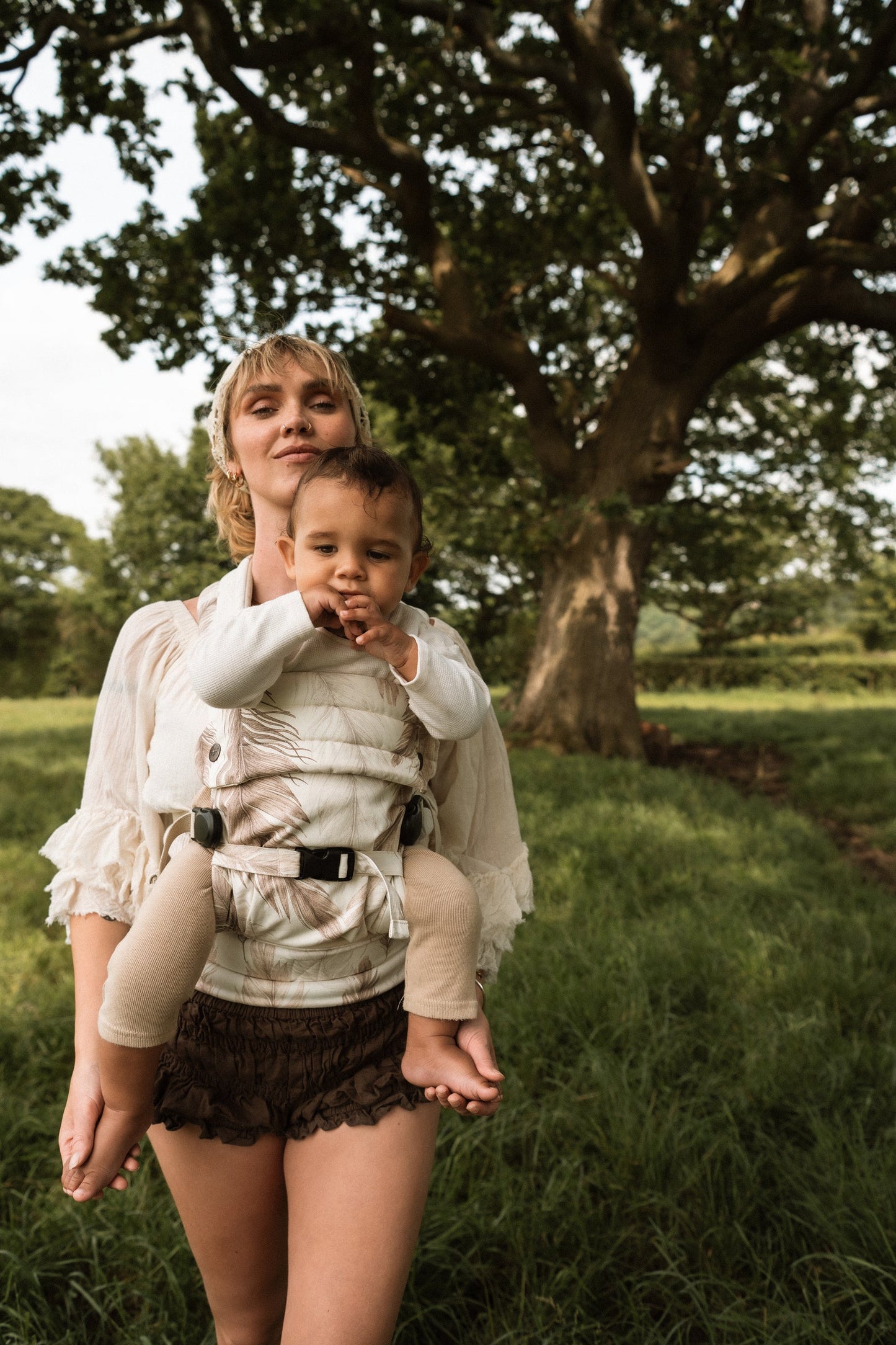 Bizzi Growin Nomad Pure Organic Baby Carrier - Feather Haze