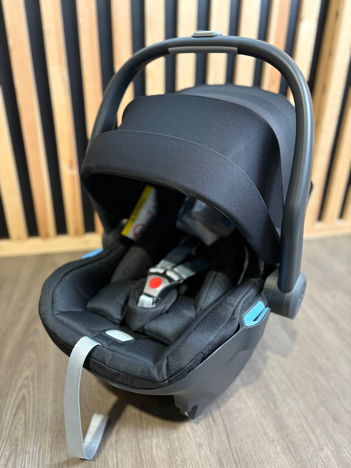 OPEN BOX UPPAbaby Vista V3 3in1 Travel System - Liam/Jake