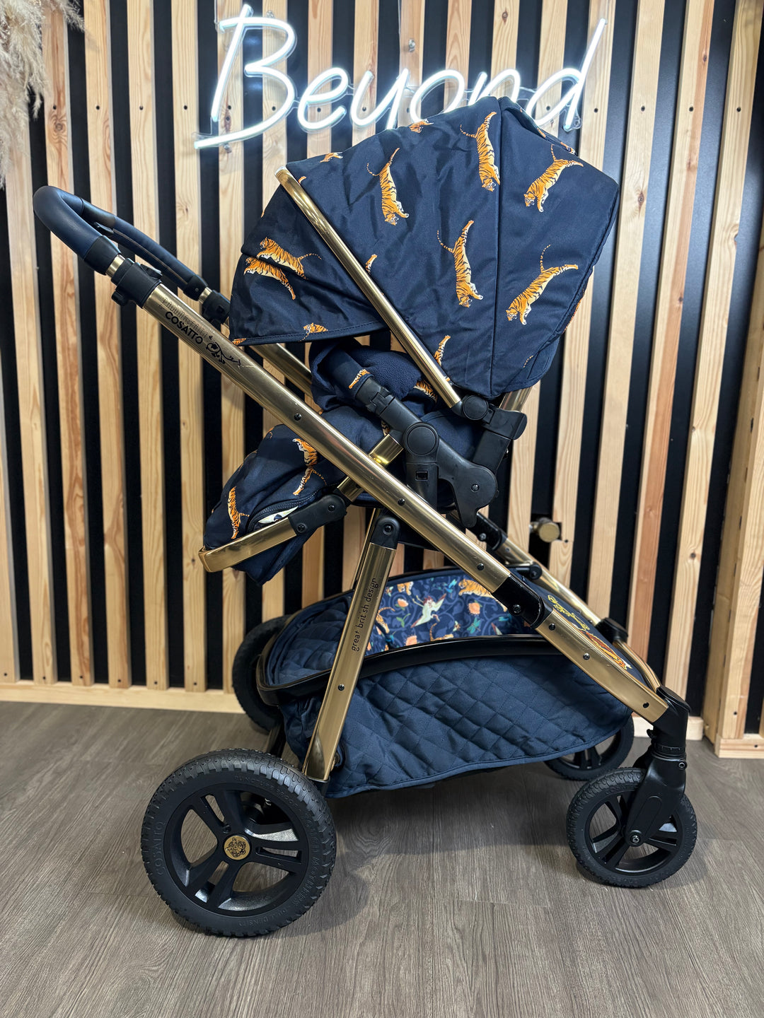 PRE LOVED Cosatto Wow Continental Travel System - On The Prowl