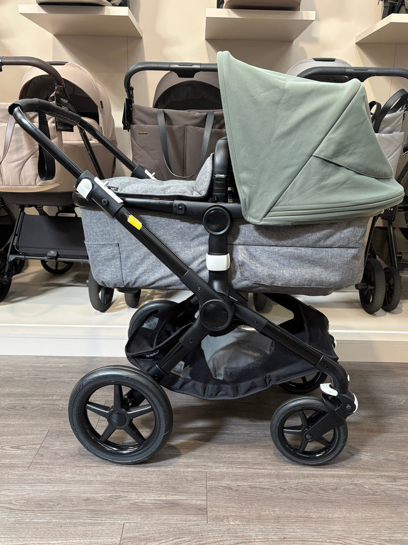 PRE LOVED Bugaboo Fox3 2-in-1 Travel System - Grey Melange/Forest Green