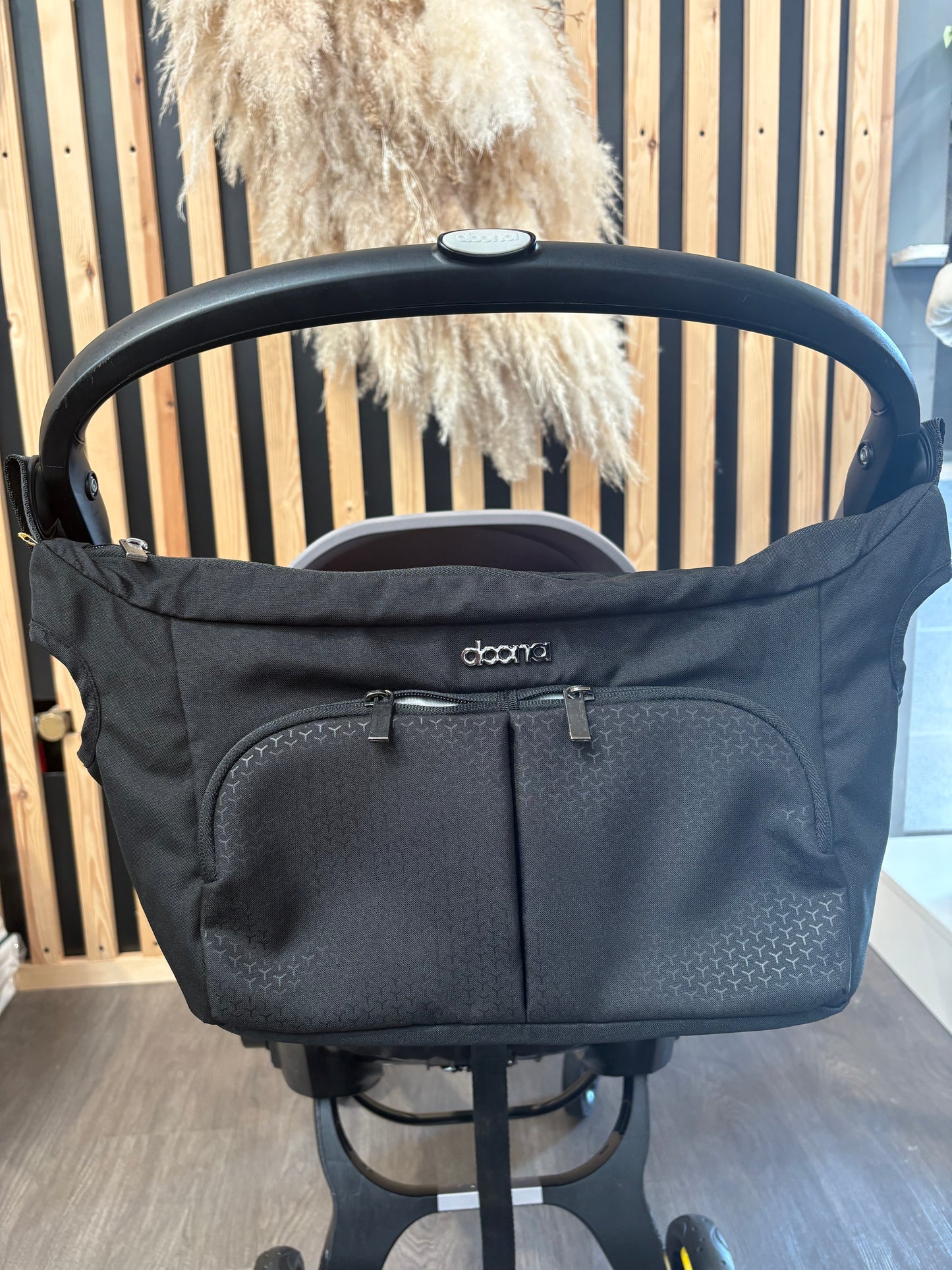 PRE LOVED Doona+ Car Seat & Stroller w/ Essentials Bag - Urban Grey