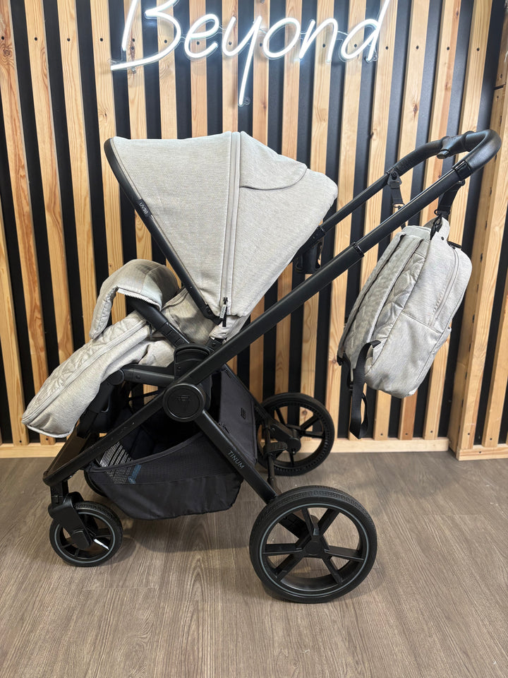 PRE LOVED Venicci Tinum Edge 2in1 Travel System - Dust