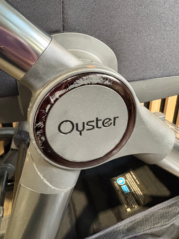 PRE LOVED Babystyle Oyster3 Travel System - Spearmint