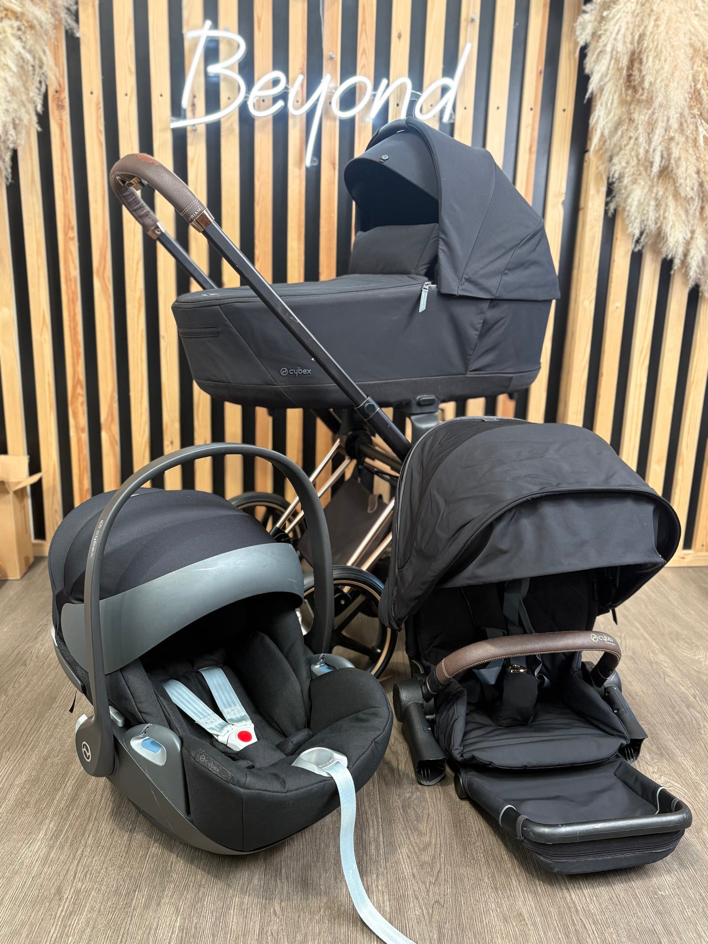 PRE LOVED Cybex Priam 3in1 Travel System + EX DISPLAY COT LUX - Sepia Black on Rose Gold