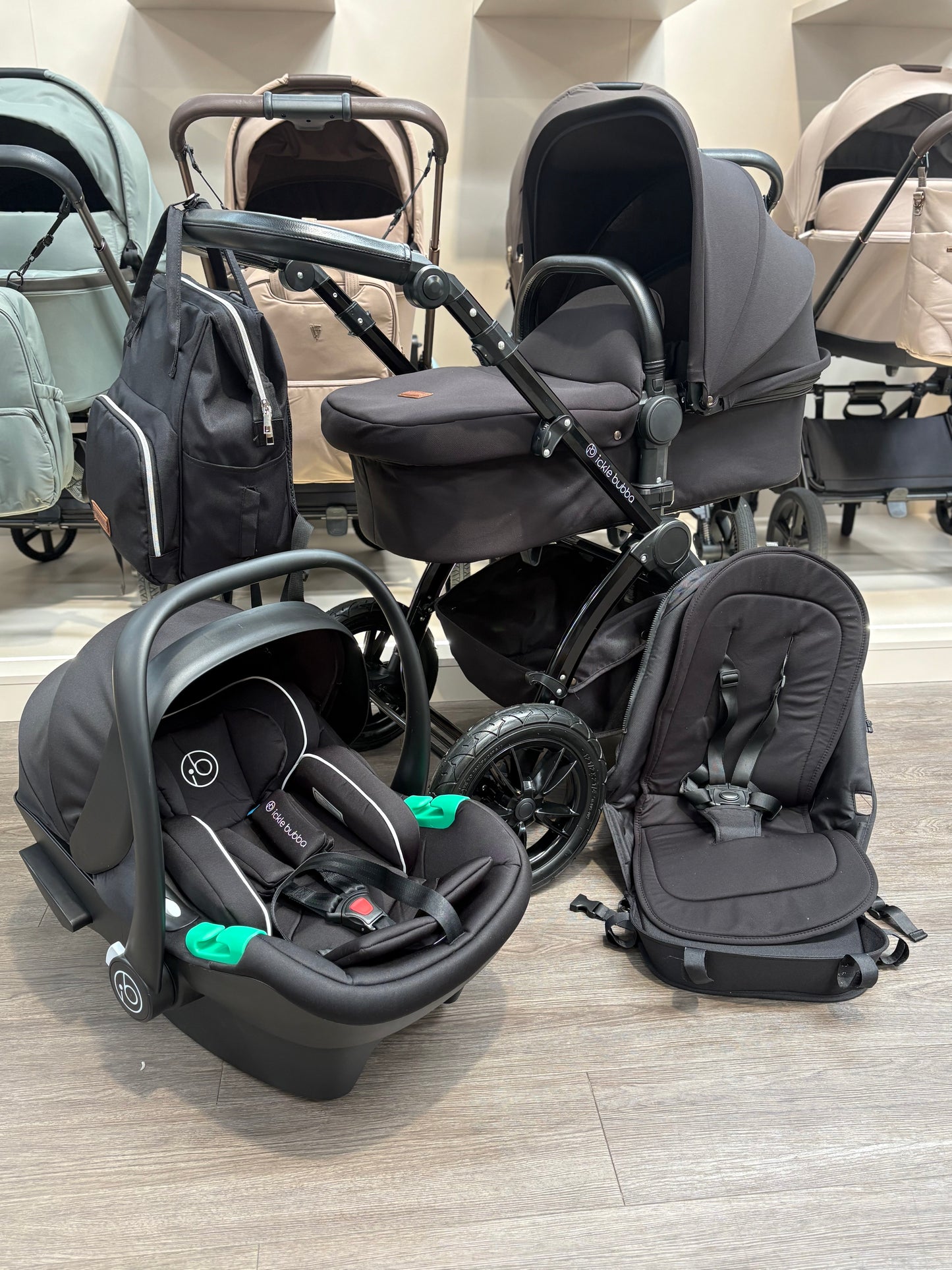 PRE LOVED Ickle Bubba Stomp Travel System - Black/Black
