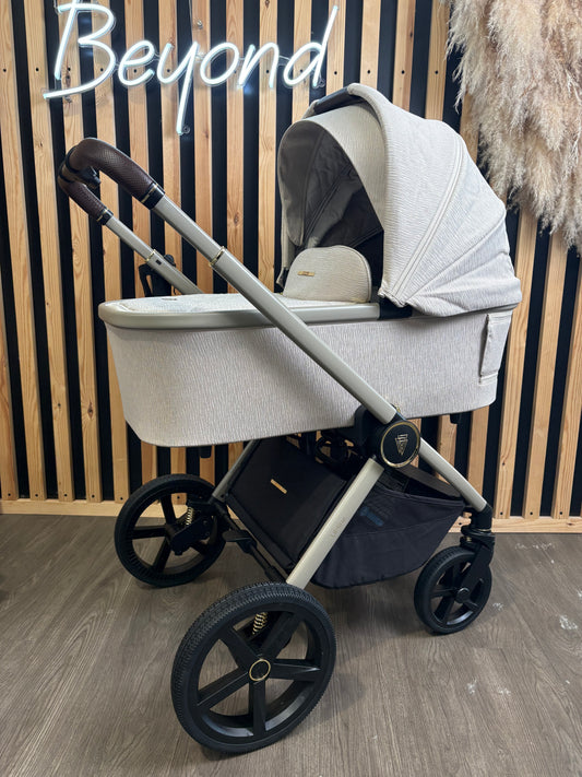 PRE LOVED Venicci Tinum Upline 2-in-1 Travel System - Stone Beige