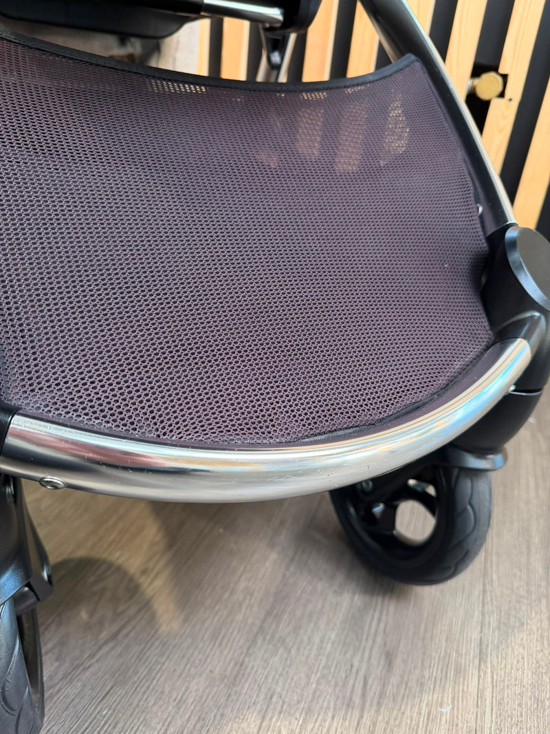 PRE LOVED Mamas & Papas Ocarro 2-in-1 Travel System - Heritage