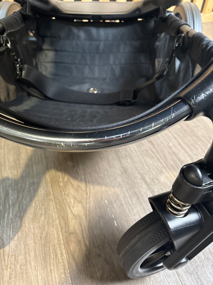 PRE LOVED iCandy Peach 7 Pram + Pushchair - Phantom/Truffle