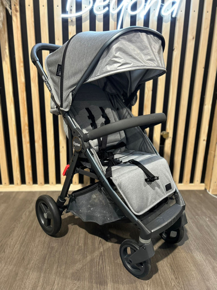 PRE LOVED BabyStyle Oyster Zero Gravity - Moon