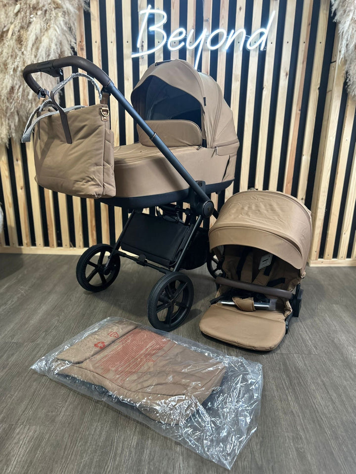 EX DISPLAY Venicci Claro 2-in-1 Travel System Bundle With Pushchair And Carrycot - Caramel