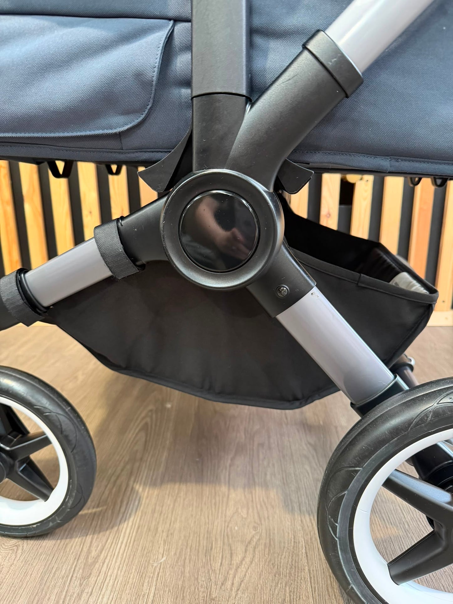 PRE LOVED Bugaboo Donkey5 Twin Bundle - Stormy Blue