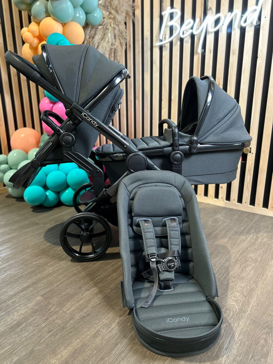 PRE LOVED iCandy Peach 7 Double Pushchair Bundle - Phantom/Dark Grey