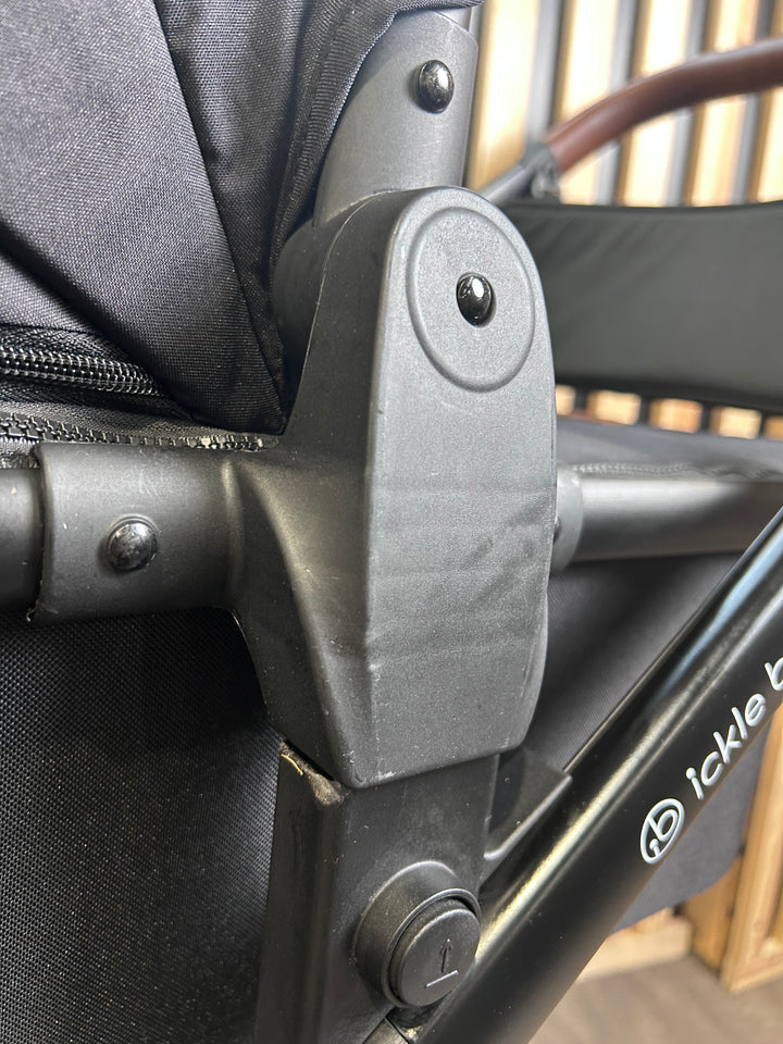 PRE LOVED Ickle Bubba Virgo Twin Bundle - Black