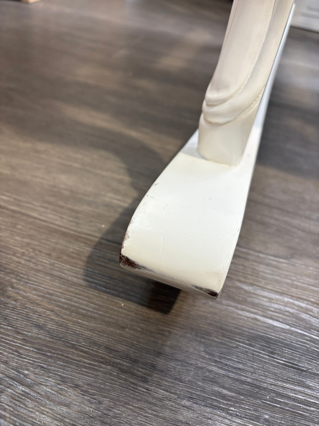 PRE LOVED Ling Lux Cradle - White