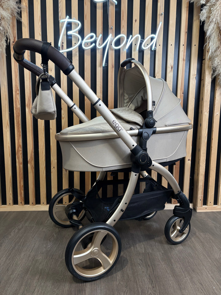 PRE LOVED egg3 Travel System - Feather