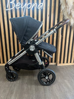 PRE LOVED Mamas & Papas Ocarro 2-in-1 Travel System - Navy Flannel